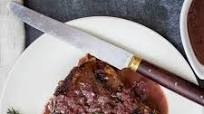 Pan-Seared Filet Mignon with Red Wine Sauce Pan-Seared Filet Mignon with Red Wine Sauce