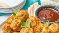Cheesy chicken meatballs Cheesy chicken meatballs