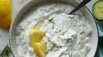 Easy Tzatziki Sauce (Garlic Yogurt Cucumber Dip) Easy Tzatziki Sauce (Garlic Yogurt Cucumber Dip)