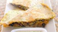 Jain Black Beans & Cheese Quesadillas with Vegan Spicy Sauce Jain Black Beans & Cheese Quesadillas with Vegan Spicy Sauce