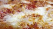 Homemade Pizza Hut Original Pan Deep Dish Pizza Recipe Homemade Pizza Hut Original Pan Deep Dish Pizza Recipe