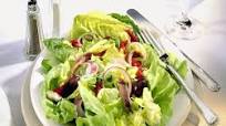 Caesar Salad with Black Olives and Bell Pepper Caesar Salad with Black Olives and Bell Pepper
