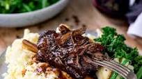Crockpot Beef Short Ribs with Rich Gravy Crockpot Beef Short Ribs with Rich Gravy