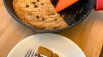 Mini Skillet Chocolate Chip Cookie Mini Skillet Chocolate Chip Cookie