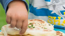 Easy Naan Bread with Yogurt Easy Naan Bread with Yogurt