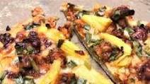 Maui Zaui Pizza With Polynesian Sauce Maui Zaui Pizza With Polynesian Sauce