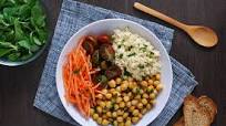 Ensalada de garbanzos tostados con mijo: receta vegana Ensalada de garbanzos tostados con mijo: receta vegana