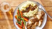 Balsamic Baked Chicken & Mashed Potatoes with Garlic-Sautéed Green Beans & Carrots Balsamic Baked Chicken & Mashed Potatoes with Garlic-Sautéed Green Beans & Carrots