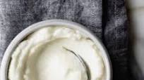 Lebanese Garlic Sauce (Toum) Lebanese Garlic Sauce (Toum)