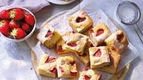 Strawberry blondies Strawberry blondies