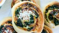Spinach and Mozzarella Pinwheels Spinach and Mozzarella Pinwheels