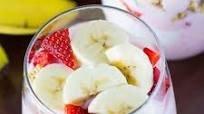 Strawberry Banana Yogurt Parfaits Strawberry Banana Yogurt Parfaits