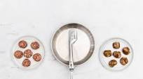 How to pan fry meatballs properly How to pan fry meatballs properly