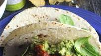 Pulled Chicken Tacos in a Slow Cooker Pulled Chicken Tacos in a Slow Cooker