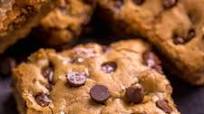 Easy Chocolate Chip Cookie Bars Easy Chocolate Chip Cookie Bars