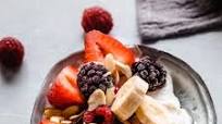 Greek Yogurt Breakfast Bowls // 5 Ways Greek Yogurt Breakfast Bowls // 5 Ways