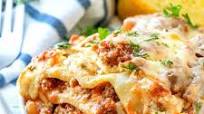 THE BEST CROCK POT LASAGNA THE BEST CROCK POT LASAGNA