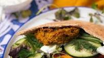 Gluten Free Falafel with Vegan Tzatziki Sauce Gluten Free Falafel with Vegan Tzatziki Sauce