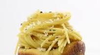 Spaghetti in Edible Garlic Bread Bowls Spaghetti in Edible Garlic Bread Bowls