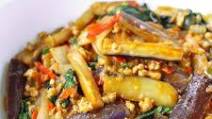 Thai Eggplant Stir-fry (with Chili Paste, Pork & Basil) Thai Eggplant Stir-fry (with Chili Paste, Pork & Basil)