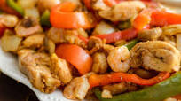 Ninja Foodi Chicken and Shrimp Fajitas Ninja Foodi Chicken and Shrimp Fajitas