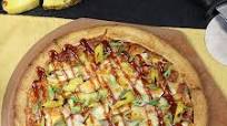Hawaiian BBQ Chicken Pizza Hawaiian BBQ Chicken Pizza