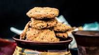Masala Mathri - Spicy Indian Crackers (Fried and Baked) Masala Mathri - Spicy Indian Crackers (Fried and Baked)