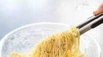 Spaghetti with Pecorino Romano and Black Pepper (Cacio e Pepe) Spaghetti with Pecorino Romano and Black Pepper (Cacio e Pepe)