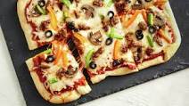 Homemade Pizza (The Easy Way) Homemade Pizza (The Easy Way)