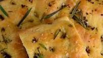 How to Make Easy No-Knead Rosemary Focaccia Bread How to Make Easy No-Knead Rosemary Focaccia Bread