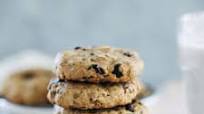 Oatmeal-Raisin Chocolate Chip Cookies Oatmeal-Raisin Chocolate Chip Cookies
