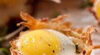Idaho Hash Brown Baskets with Baked Quail Eggs Idaho Hash Brown Baskets with Baked Quail Eggs