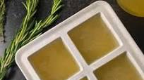 Bone Broth for Babies (Instant Pot or Slow Cooker) Bone Broth for Babies (Instant Pot or Slow Cooker)