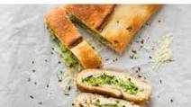 Easy Stromboli Recipe (Turkey and Broccoli) Easy Stromboli Recipe (Turkey and Broccoli)