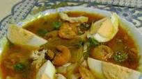 Laksa (Singaporean Noodle Soup) Laksa (Singaporean Noodle Soup)
