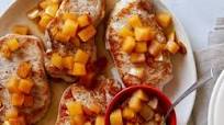 Pork Chops with Golden Apple Sauce Pork Chops with Golden Apple Sauce