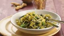 Tagliatelle Pasta with Asparagus and Gorgonzola Sauce Tagliatelle Pasta with Asparagus and Gorgonzola Sauce