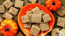 Gluten-Free Vegan Flourless Pumpkin Spice Crackers with Sea Salt Gluten-Free Vegan Flourless Pumpkin Spice Crackers with Sea Salt