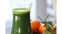 Dandelion Green Juice With Celery, Lemon, Parsley And Fennel Dandelion Green Juice With Celery, Lemon, Parsley And Fennel