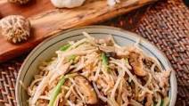 Chicken and Bean Sprouts Stir-Fry Chicken and Bean Sprouts Stir-Fry