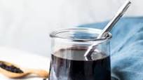 How to Make Elderberry Syrup How to Make Elderberry Syrup