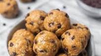 4-Ingredient Peanut Butter Chocolate Energy Bites 4-Ingredient Peanut Butter Chocolate Energy Bites