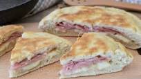 FOCACCIA ANTIPASTO in PADELLA Ripiena FOCACCIA ANTIPASTO in PADELLA Ripiena