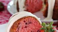Easy Strawberry Bundt Cake Easy Strawberry Bundt Cake