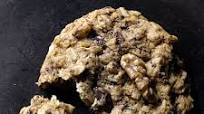 Chocolate Chunk and Walnut Oatmeal Cookies Chocolate Chunk and Walnut Oatmeal Cookies