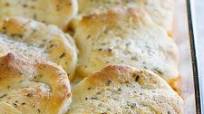 Italian Ground Beef Casserole with Biscuit Topping Italian Ground Beef Casserole with Biscuit Topping