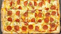 Copycat Pizza Hut™ Bigfoot Pizza Copycat Pizza Hut™ Bigfoot Pizza