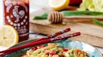 Honey Sriracha Chicken Noodle Bowls Honey Sriracha Chicken Noodle Bowls