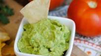 Homemade Chips and Guacamole Dip Homemade Chips and Guacamole Dip