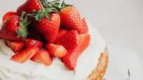 Strawberry Filled Cake Strawberry Filled Cake